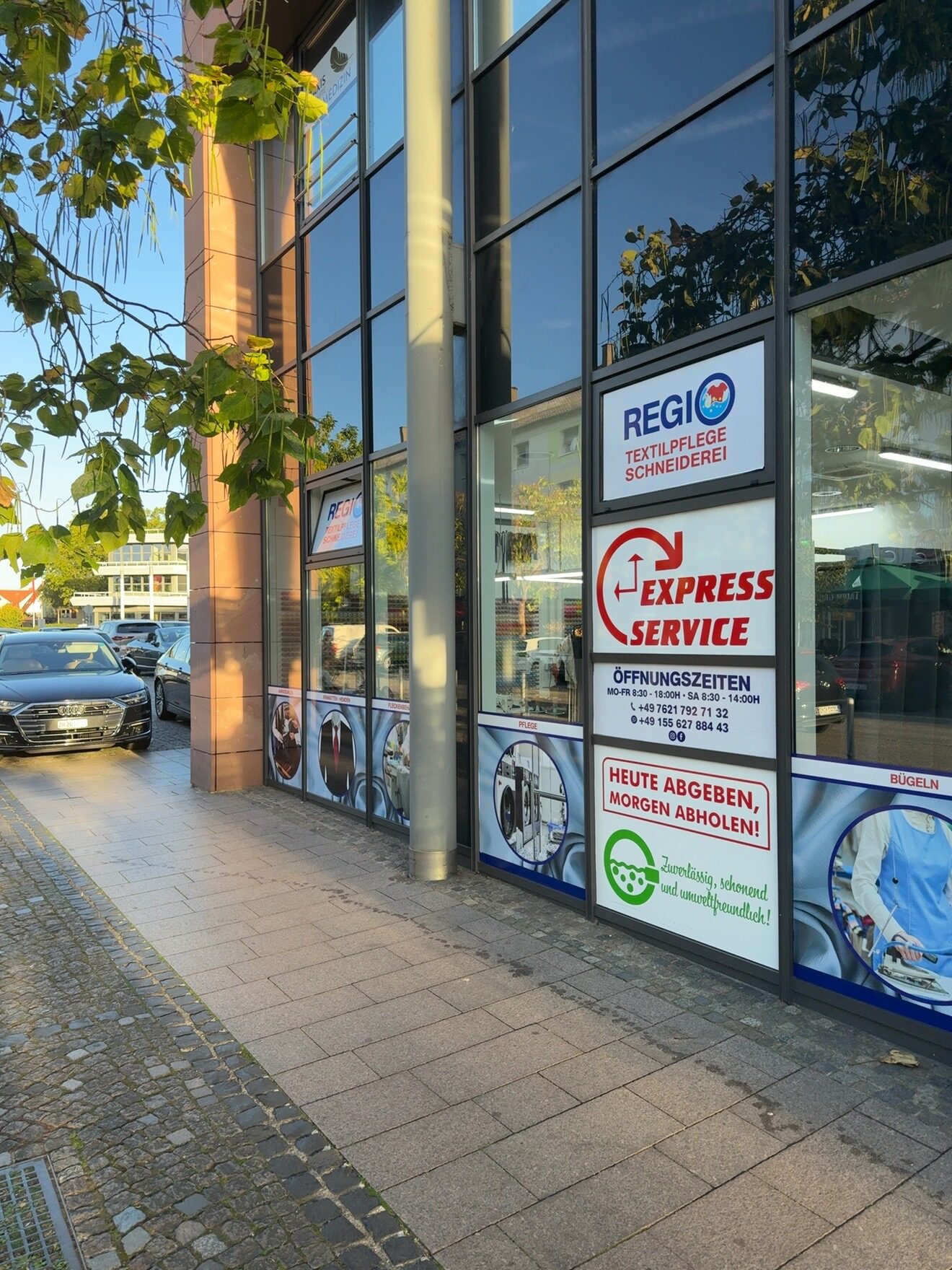Außenansicht von REGIO Textilpflege und Schneiderei an der Hauptstraße